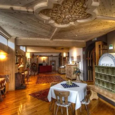 Meuble Garni Della Contea ホテル 3*