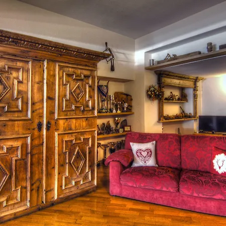 Hotel Meuble Garni Della Contea 3*