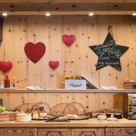 Meuble Garni Della Contea Hotell 3*