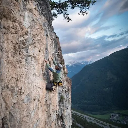 Hotell Meuble Garni Della Contea Bormio