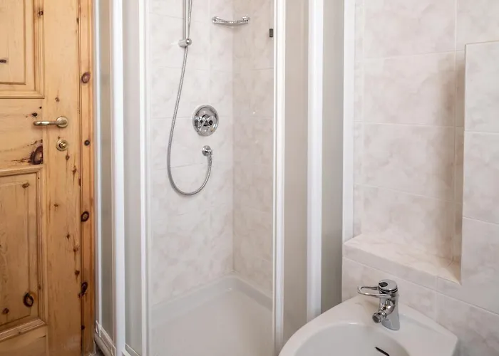 Hotell Meuble Garni Della Contea Bormio