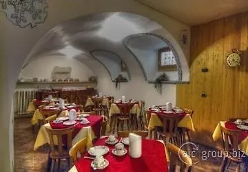 Meuble Garni Della Contea Hotel 3*