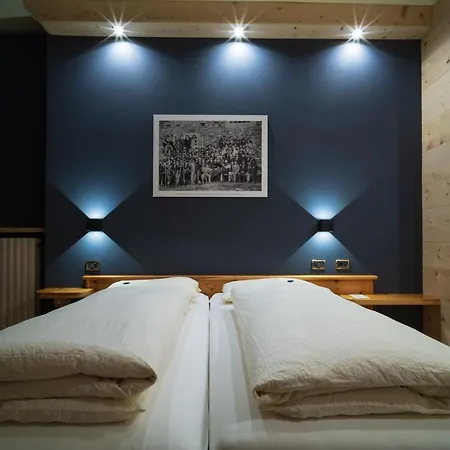 Meuble Garni Della Contea Hotel