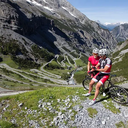 Meublè Garnì Della Contea Hotel Bormio