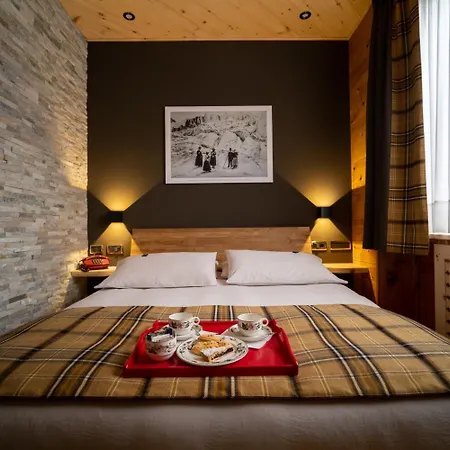 Meublè Garnì Della Contea Hotel 3*