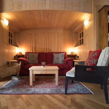 Hotel Meublè Garnì Della Contea 3*