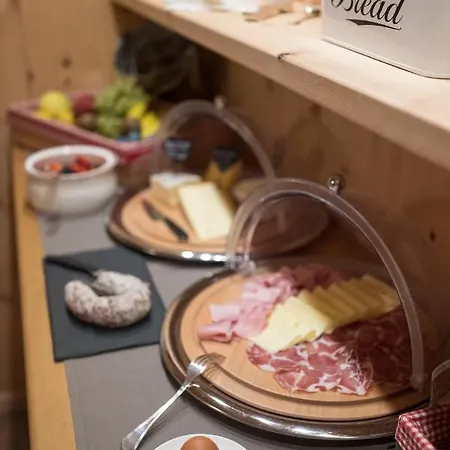 Meublè Garnì Della Contea Hotel 3*
